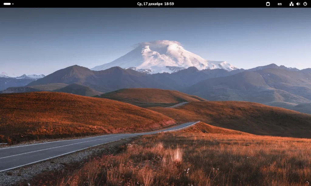 Рабочий стол ALT Linux Workstation 11.1 с окружением GNOME после первой загрузки и установки