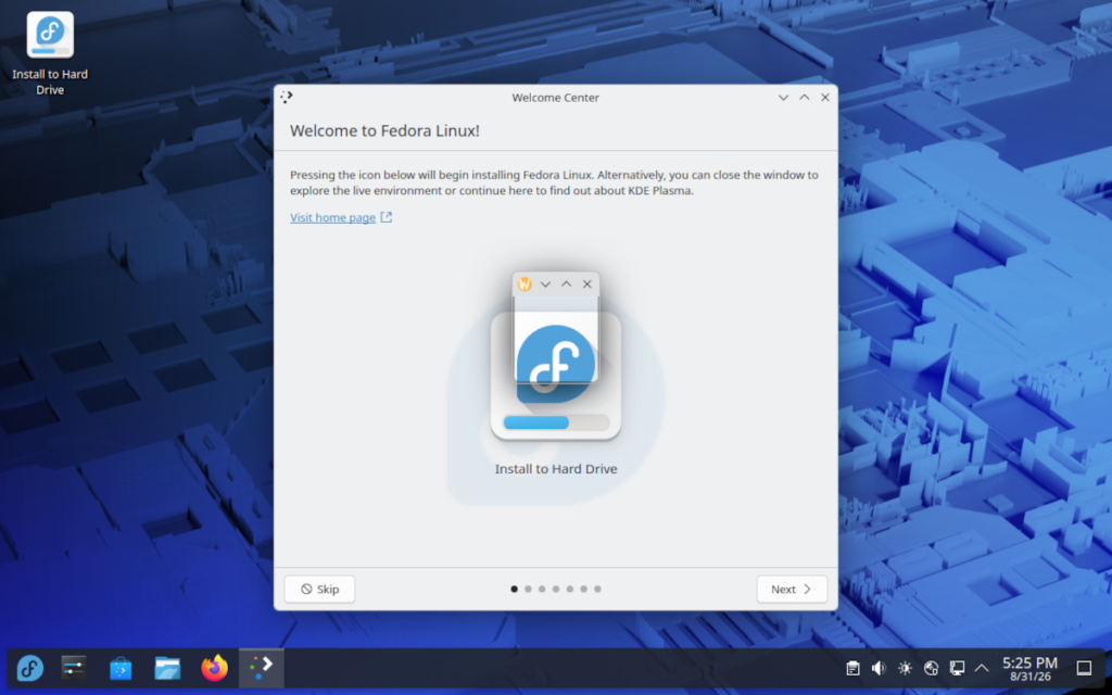 Рабочий стол Live-сессии Fedora KDE 44 с ярлыком установки